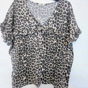 Entro soft leopard print S/S top with ruffles‎ Size L